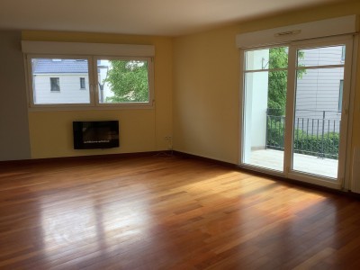APPARTEMENT T4 A VENDRE - SECLIN - 104.34 m2 - 255 000 &euro;