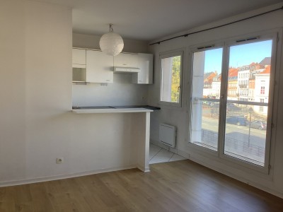 APPARTEMENT T2 A LOUER - LILLE - 37.74 m2 - 727,85 &euro; charges comprises par mois