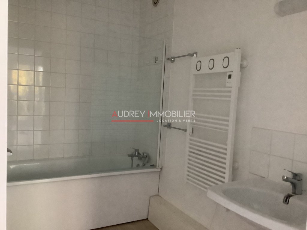 APPARTEMENT T1 A VENDRE - LAMBERSART - 40.57 m2 - 120 000 &euro;